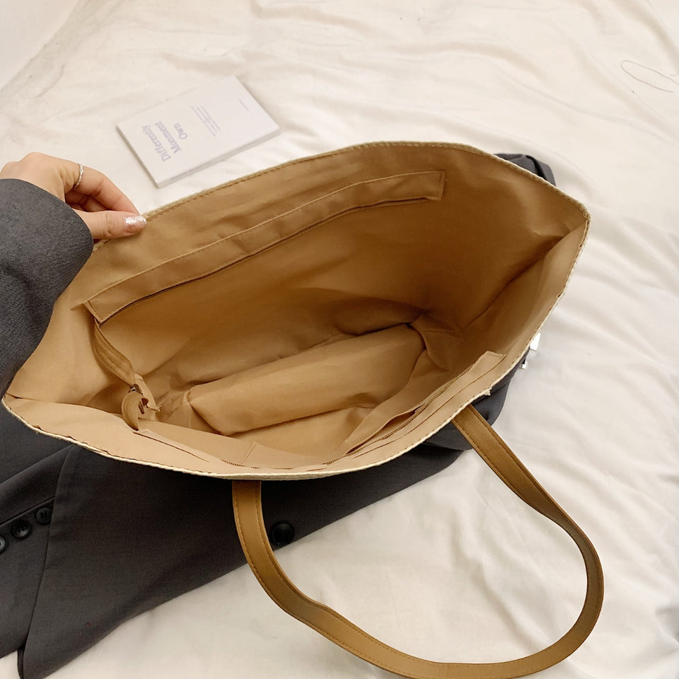 Contrast Straw Braided Handbag