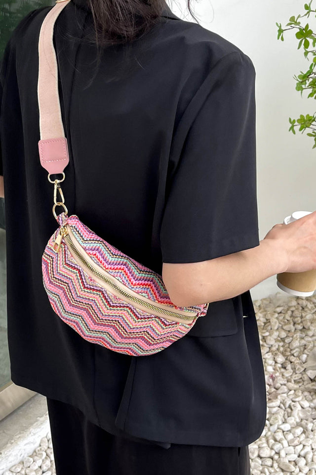 Baeful Chevron Straw Sling Bag